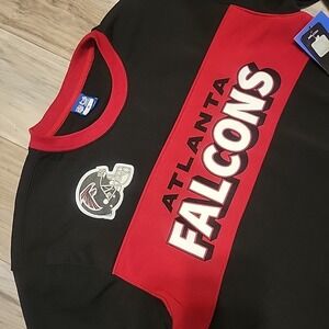 Atlanta Falcons NFL Sweatershirt Mens‎ Medium Black White Red Stripe Crew Neck